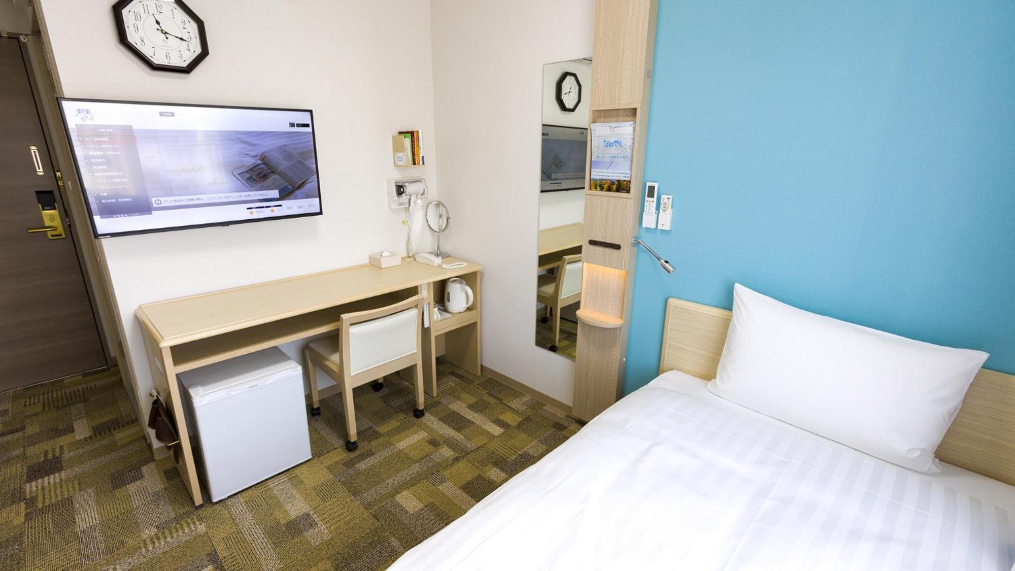 Toyoko Inn Oyama-Eki Higashi-Guchi No.2 Ojama Pokoj fotografie